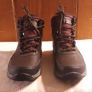 New Balance Women's High Top Trail Boots